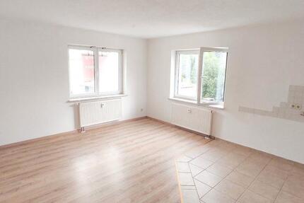 Wohnung Hohenstein-Ernstthal Ernstthal - 2 Zimmer, 52 m&sup2;, 280&euro; | Angebot:25454594