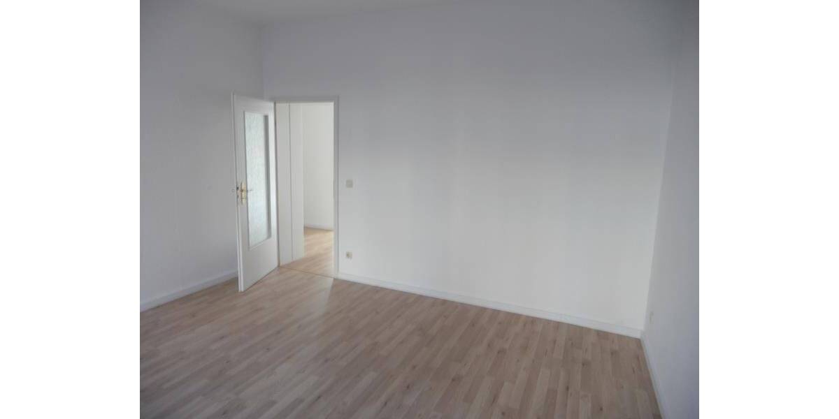 Etagenwohnung Zwickau Pölbitz - 2 Zimmer, 54 m&sup2;, 54.000&euro; | Angebot:25747126