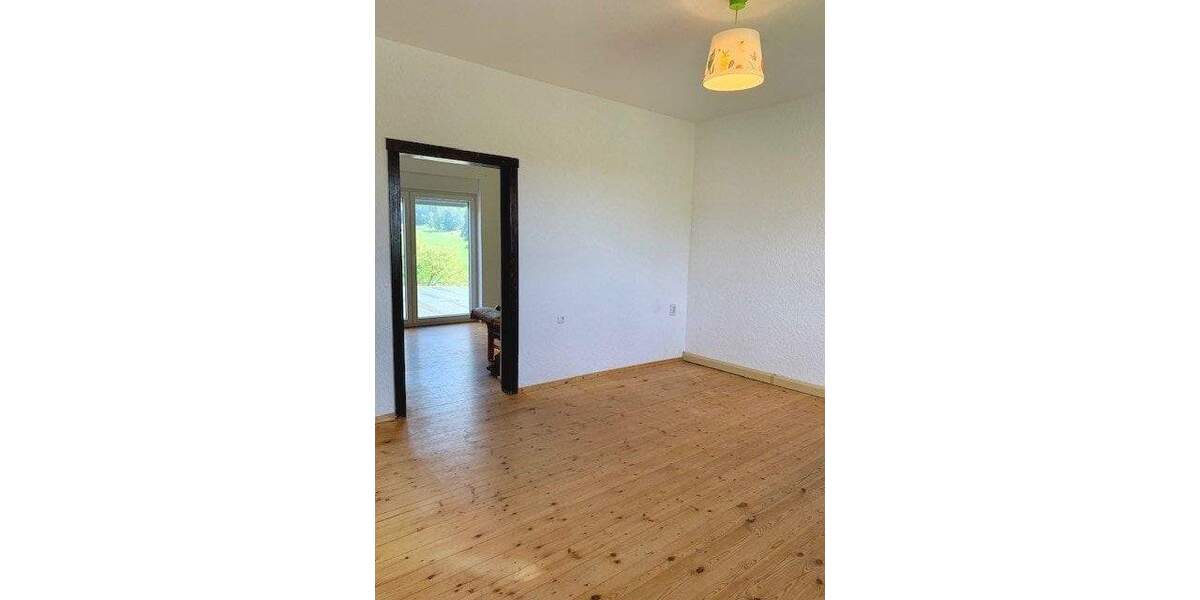 Einfamilienhaus Lengenfeld Schönbrunn - 6 Zimmer, 130 m&sup2;, 210.000&euro; | Angebot:25686167
