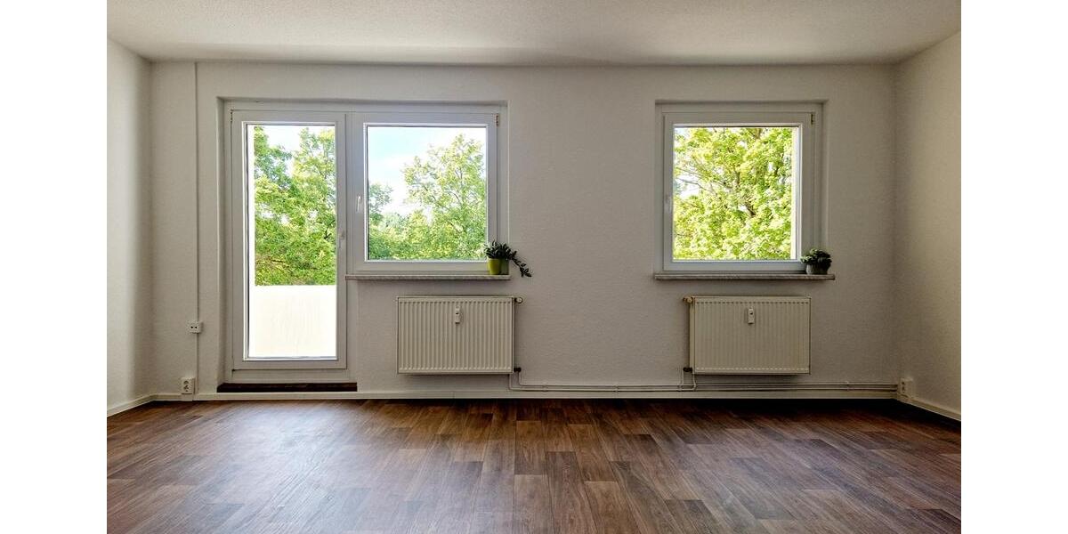 Etagenwohnung Glauchau - 3 Zimmer, 67 m&sup2;, 400&euro; | Angebot:24680366