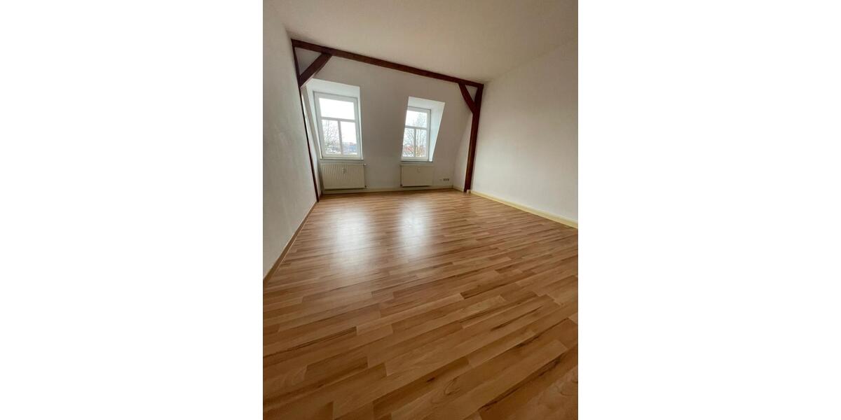 Maisonettenwohnung Meerane - 3 Zimmer, 66 m&sup2;, 370&euro; | Angebot:25082500