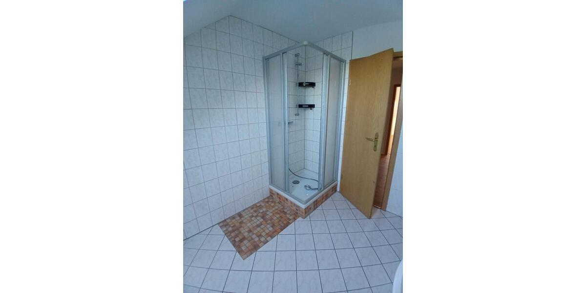 Erdgeschoßwohnung Penig - 2.5 Zimmer, 65 m&sup2;, 400&euro; | Angebot:21210311