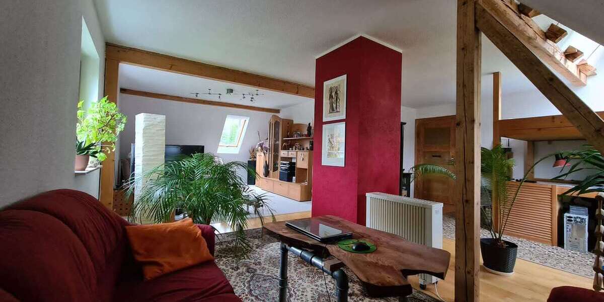 Einfamilienhaus Zwickau OT Schneppendorf Schneppendorf - 10 Zimmer, 240 m&sup2;, 209.000&euro; | Angebot:11976554