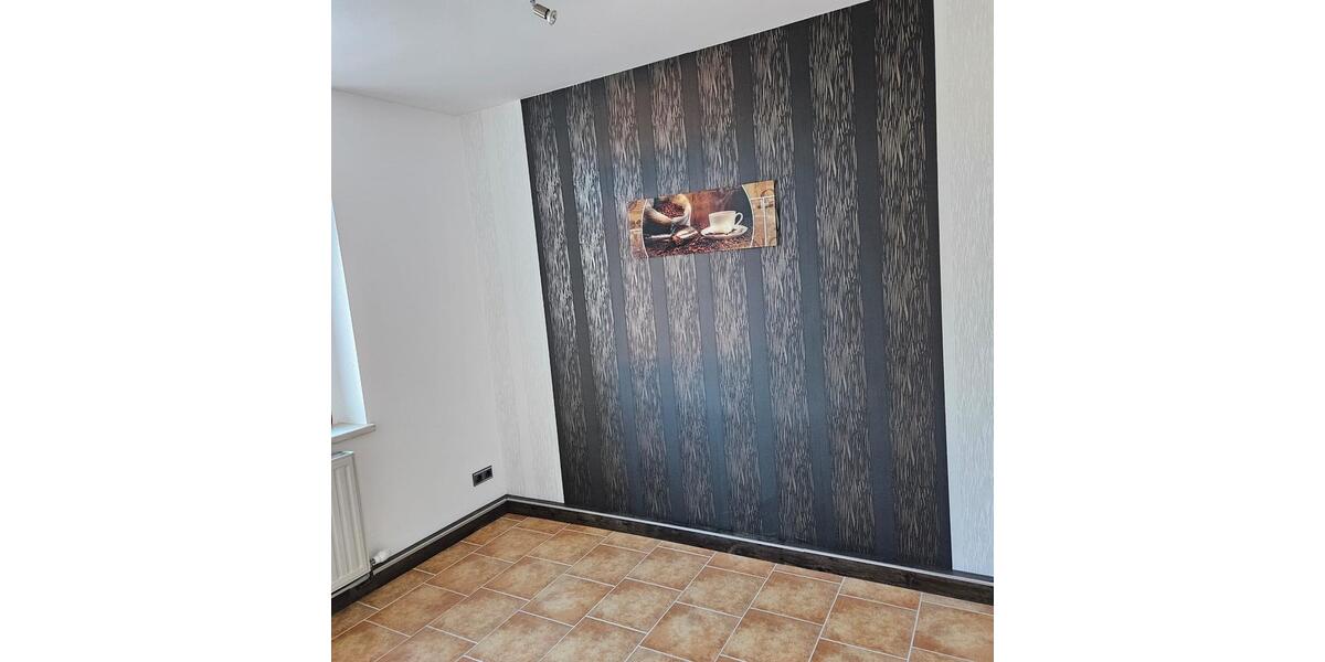 Erdgeschoßwohnung Lichtenstein (Sachsen) - 2.5 Zimmer, 57 m&sup2;, 400&euro; | Angebot:25362048