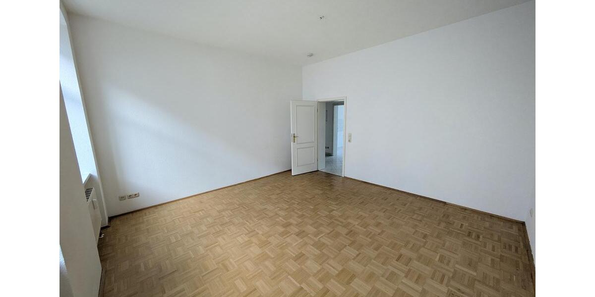 Erdgeschoßwohnung Zwickau - 3 Zimmer, 65 m&sup2;, 400&euro; | Angebot:25945705