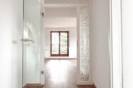 Wohnung Glauchau - 2 Zimmer, 72 m&sup2;, 460&euro; | Angebot:23294027