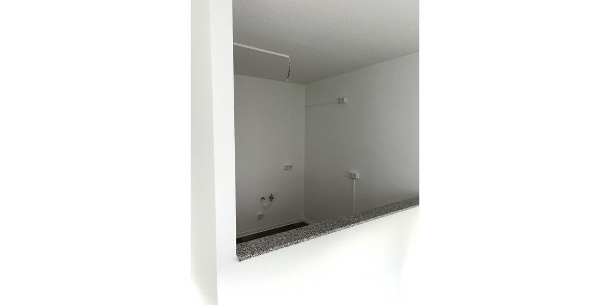 Erdgeschoßwohnung Zwickau Neuplanitz - 2 Zimmer, 50 m&sup2;, 325&euro; | Angebot:26017459