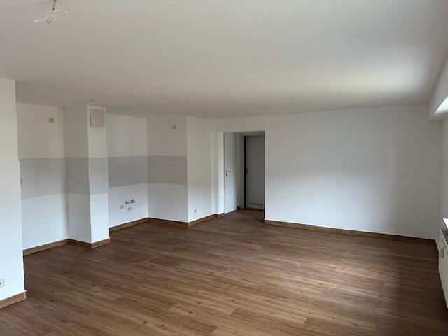 Etagenwohnung Gornsdorf - 2 Zimmer, 60 m&sup2;, 390&euro; | Angebot:25852910