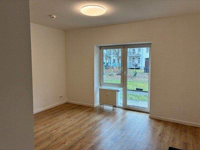 Etagenwohnung Zwickau Innenstadt - 2 Zimmer, 39 m&sup2;, 275&euro; | Angebot:25707544