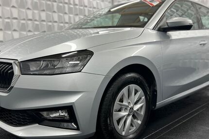 Skoda Fabia 7.600 km 16.490 &euro; Werdau OT Steinpleis 08412