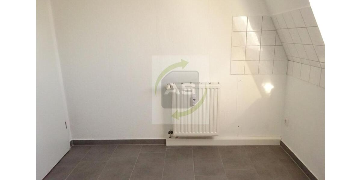 Dachgeschoßwohnung Zwickau Zwickau-Nord - 1 Zimmer, 35 m&sup2;, 250&euro; | Angebot:22591356