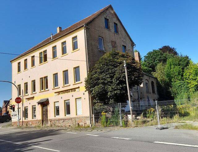 Mehrfamilienhaus mit Bauland und vielen individuellen Nutzungsmöglichkeiten - Mehrfamilienhaus, Wohnhaus Lichtentanne | Angebot:25567917