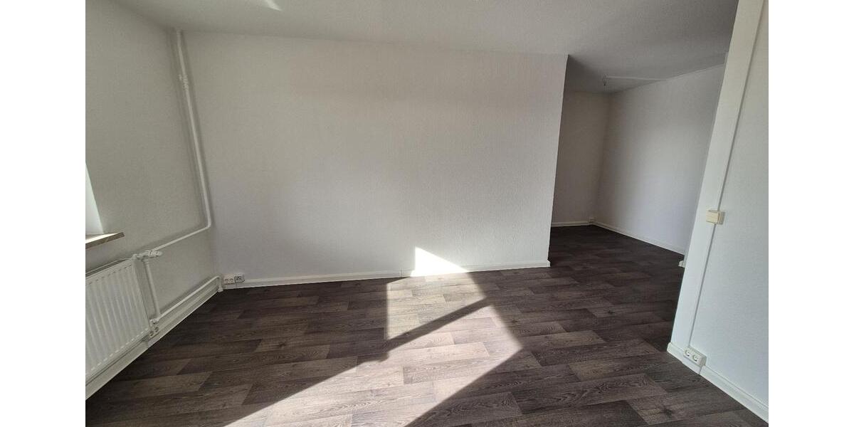 Etagenwohnung Hohenstein-Ernstthal Ernstthal - 3 Zimmer, 56 m&sup2;, 321&euro; | Angebot:25857022