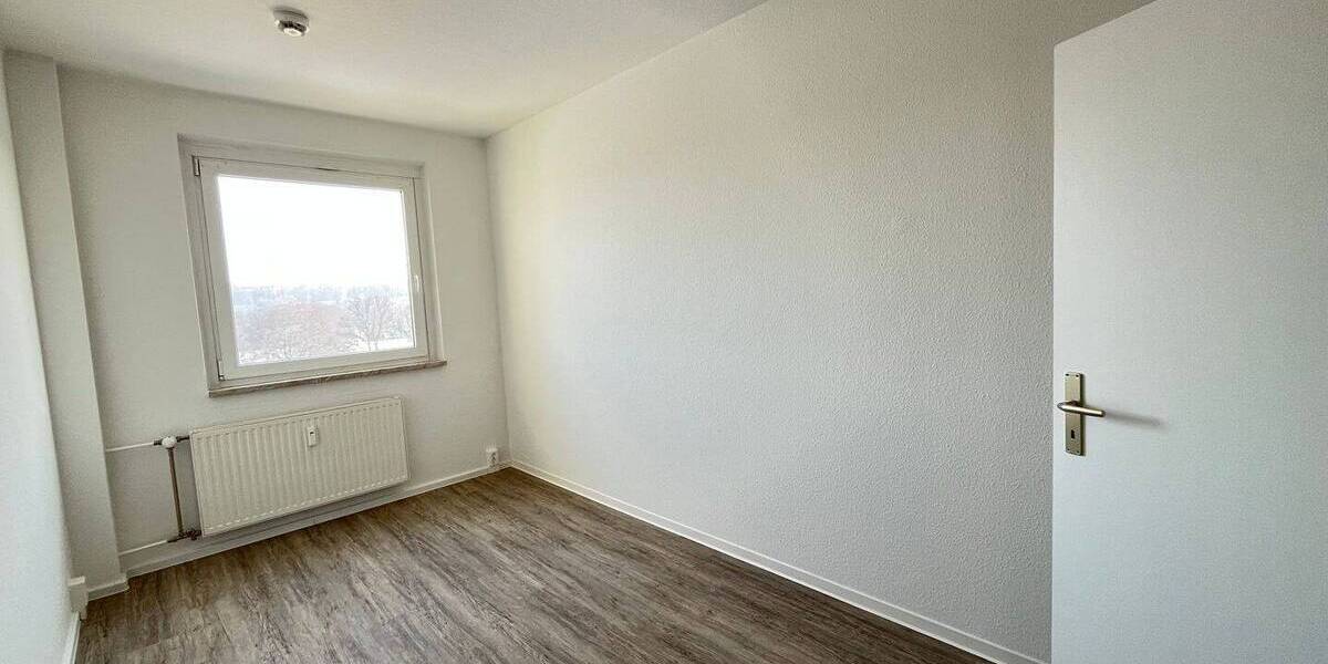 Etagenwohnung Zwickau Pölbitz - 3 Zimmer, 70 m&sup2;, 319&euro; | Angebot:25997844