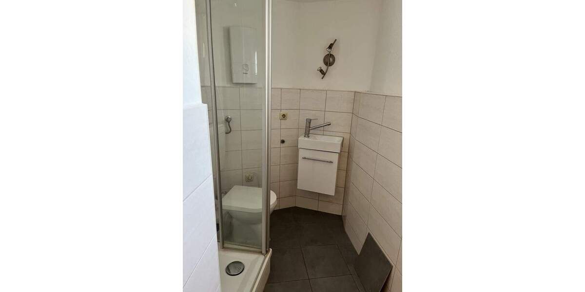Etagenwohnung Meerane - 3 Zimmer, 87 m&sup2;, 480&euro; | Angebot:25665453