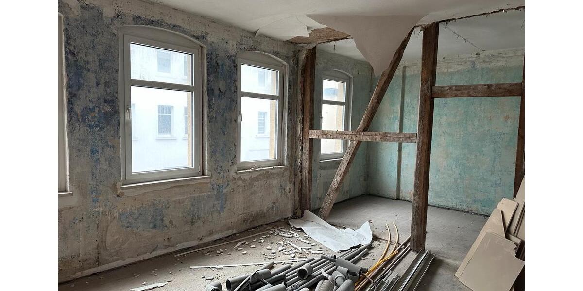 Reihenhaus Crimmitschau - 10 Zimmer, 200 m&sup2;, 25.000&euro; | Angebot:25648685