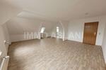 Dachgeschoßwohnung Limbach-Oberfrohna Oberfrohna - 3 Zimmer, 80 m&sup2;, 400&euro; | Angebot:21272256