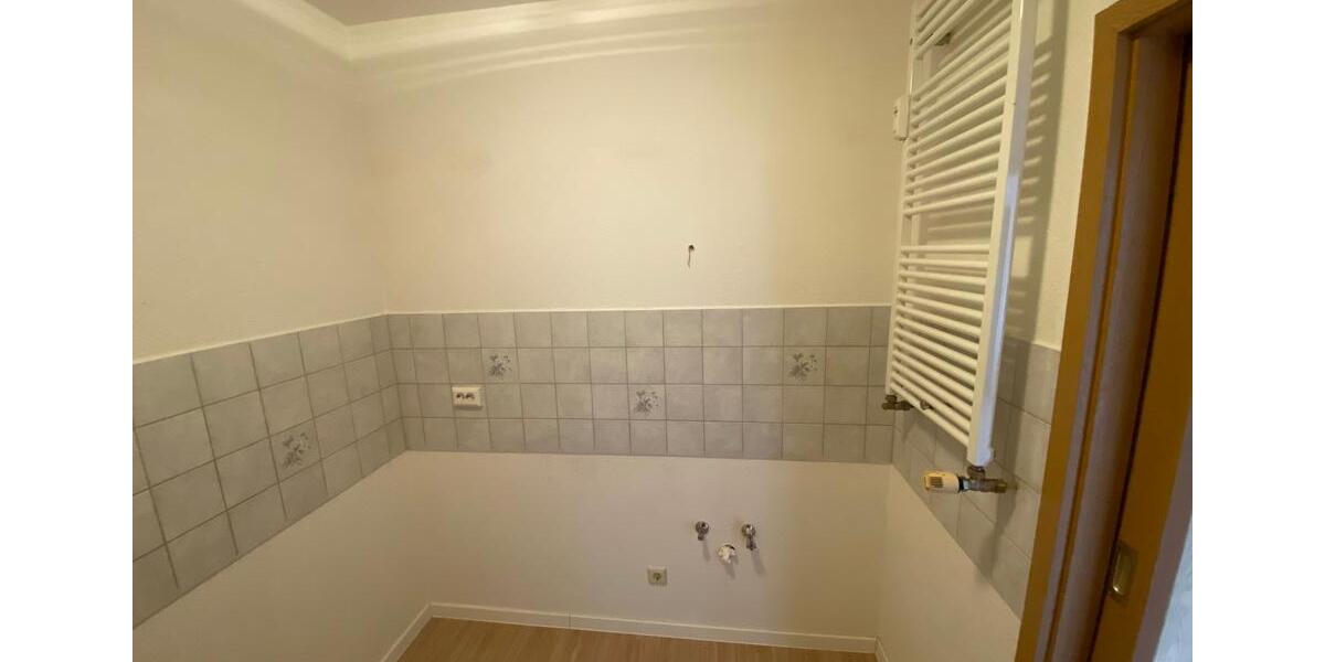 Dachgeschoßwohnung Werdau - 1.5 Zimmer, 35 m&sup2;, 193&euro; | Angebot:20345816