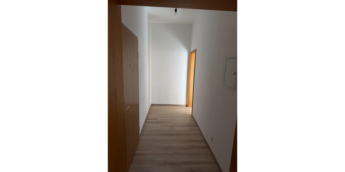 Etagenwohnung Lengenfeld - 2 Zimmer, 69 m&sup2;, 380&euro; | Angebot:25800834
