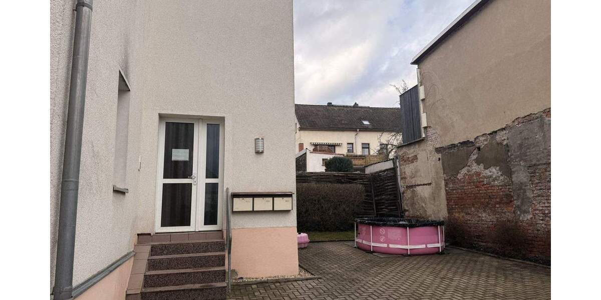 Etagenwohnung Zwickau Niederplanitz - 3 Zimmer, 79 m&sup2;, 470&euro; | Angebot:25707422