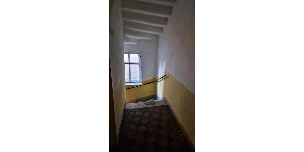 Mehrfamilienhaus, Wohnhaus Aue-Bad Schlema Bad Schlema - 15 Zimmer, 450 m&sup2;, 75.000&euro; | Angebot:25363051