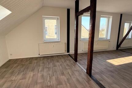 Wohnung Oelsnitz (Erzgebirge) - 3 Zimmer, 88 m&sup2;, 484&euro; | Angebot:25881004