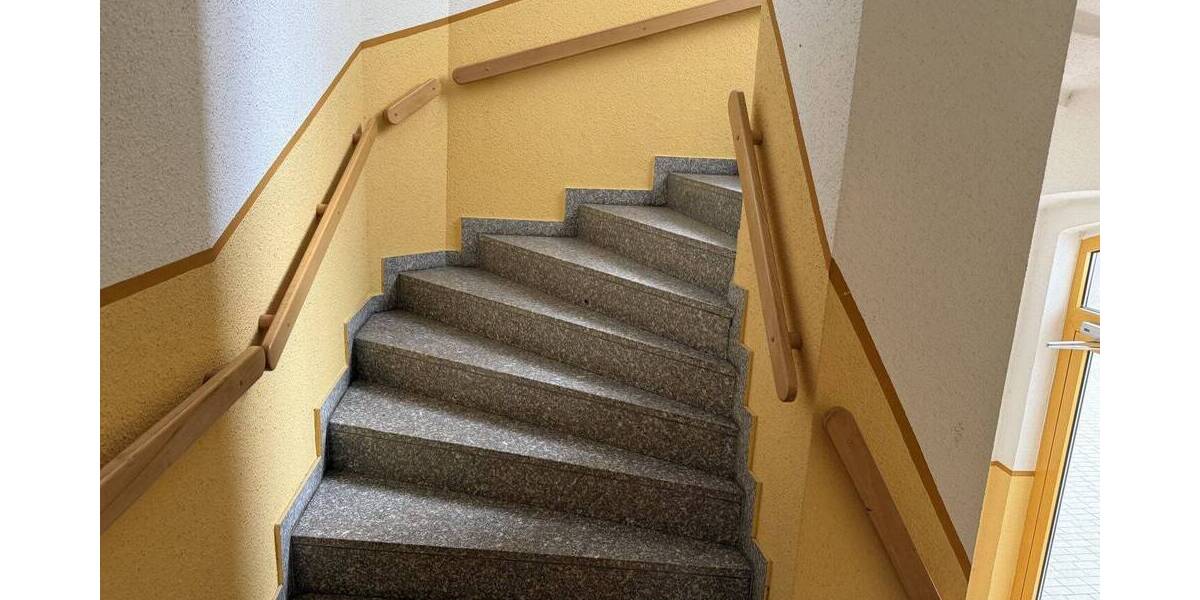 Etagenwohnung Zwickau Bahnhofsvorstadt - 1 Zimmer, 42 m&sup2;, 42.000&euro; | Angebot:25747134