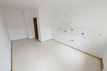 Etagenwohnung Waldenburg - 2 Zimmer, 76 m&sup2;, 300&euro; | Angebot:25945718