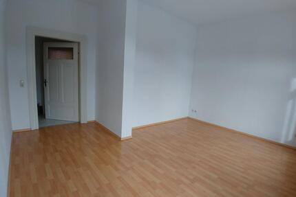 Wohnung Greiz - 2 Zimmer, 64 m&sup2;, 320&euro; | Angebot:16811892