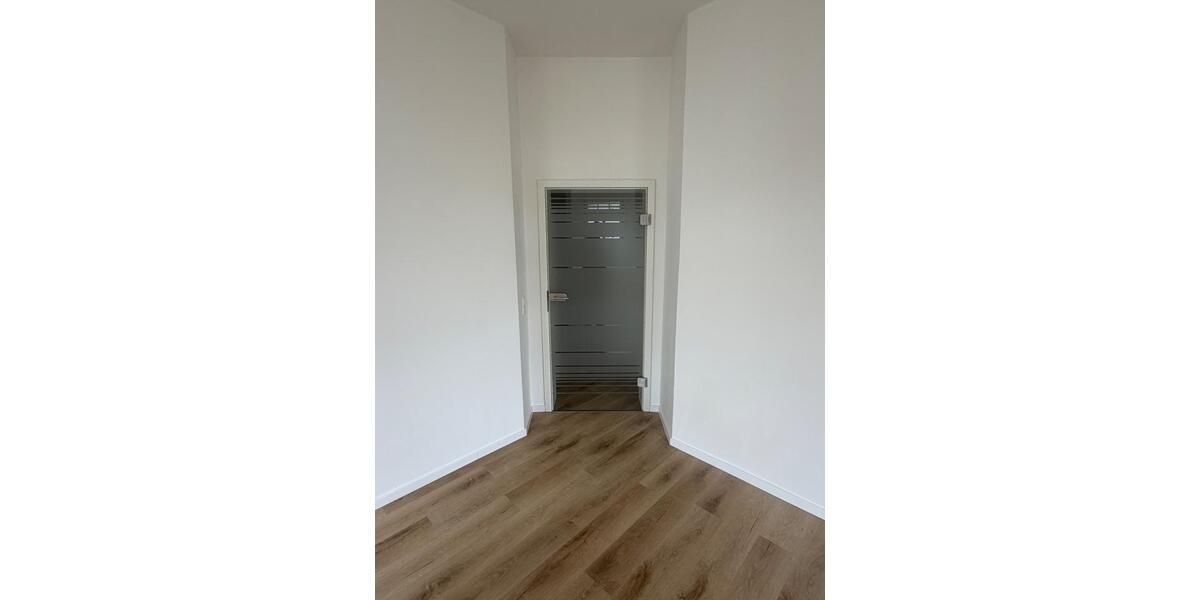 Etagenwohnung Zwickau Zwickau-West - 1 Zimmer, 47 m&sup2;, 305&euro; | Angebot:26669931