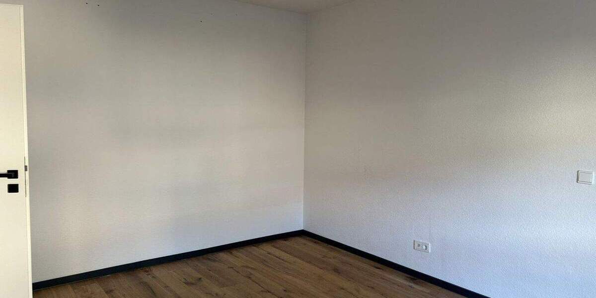 Etagenwohnung Zwickau Marienthal - 2 Zimmer, 56 m&sup2;, 390&euro; | Angebot:25707556