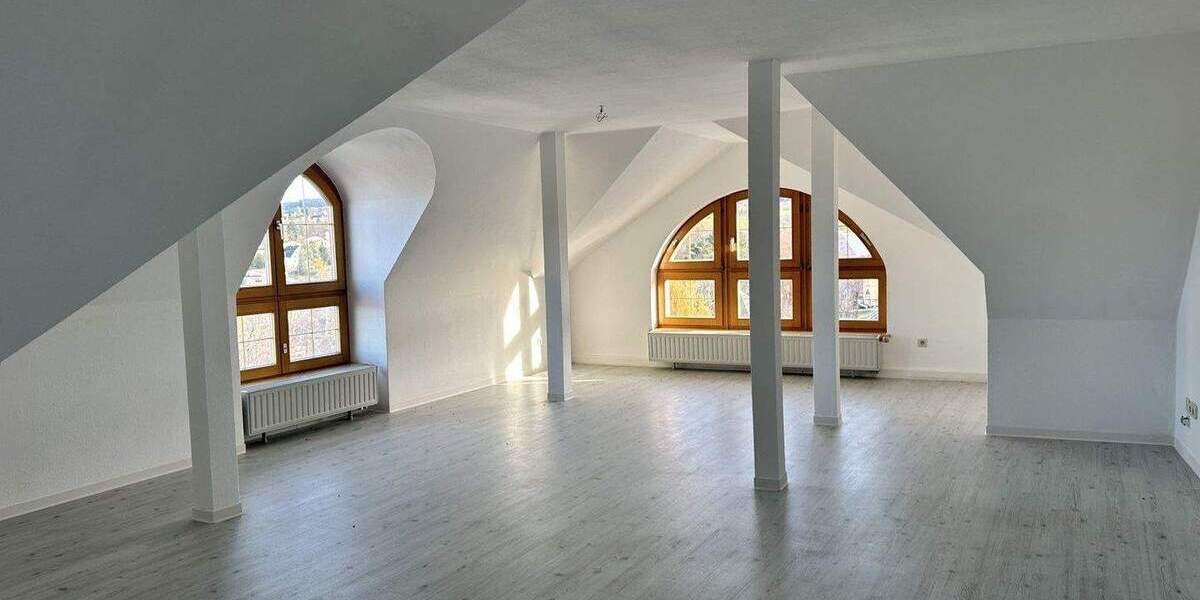 Etagenwohnung Auerbach/Vogtland Auerbach - 3 Zimmer, 101 m&sup2;, 84.000&euro; | Angebot:25837765