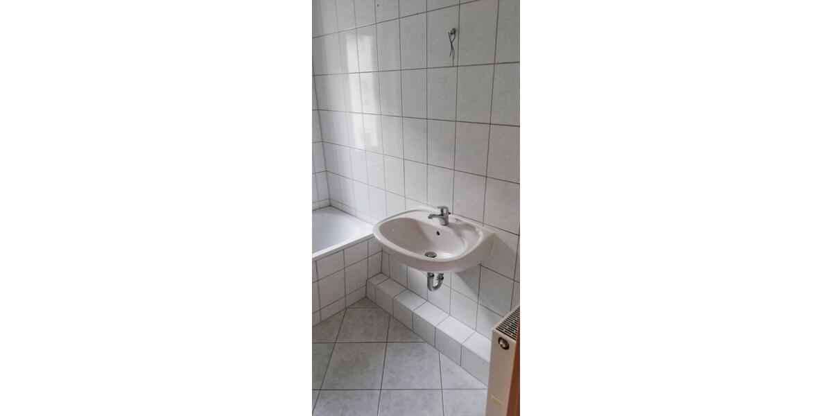 Etagenwohnung Limbach-Oberfrohna Oberfrohna - 2 Zimmer, 41 m&sup2;, 235&euro; | Angebot:25307851