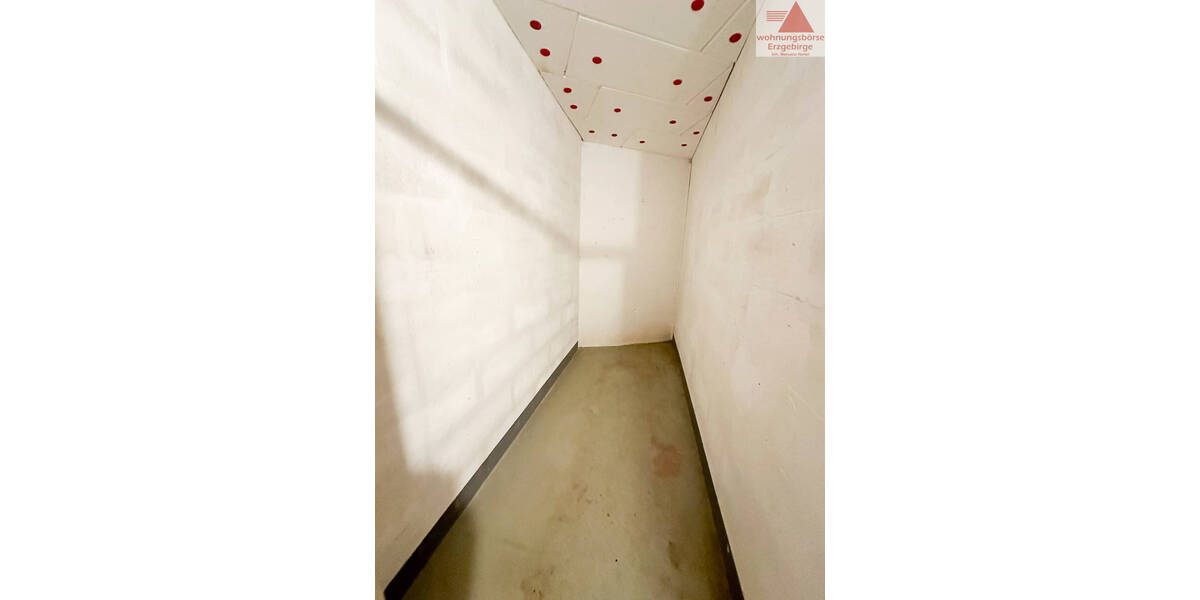 Etagenwohnung Glauchau - 2 Zimmer, 56 m&sup2;, 364&euro; | Angebot:25688203