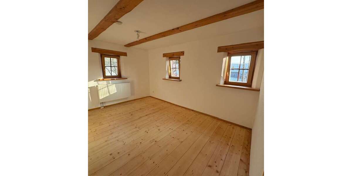 Etagenwohnung Zwickau Zwickau-Nord - 2 Zimmer, 76 m&sup2;, 590&euro; | Angebot:25371560