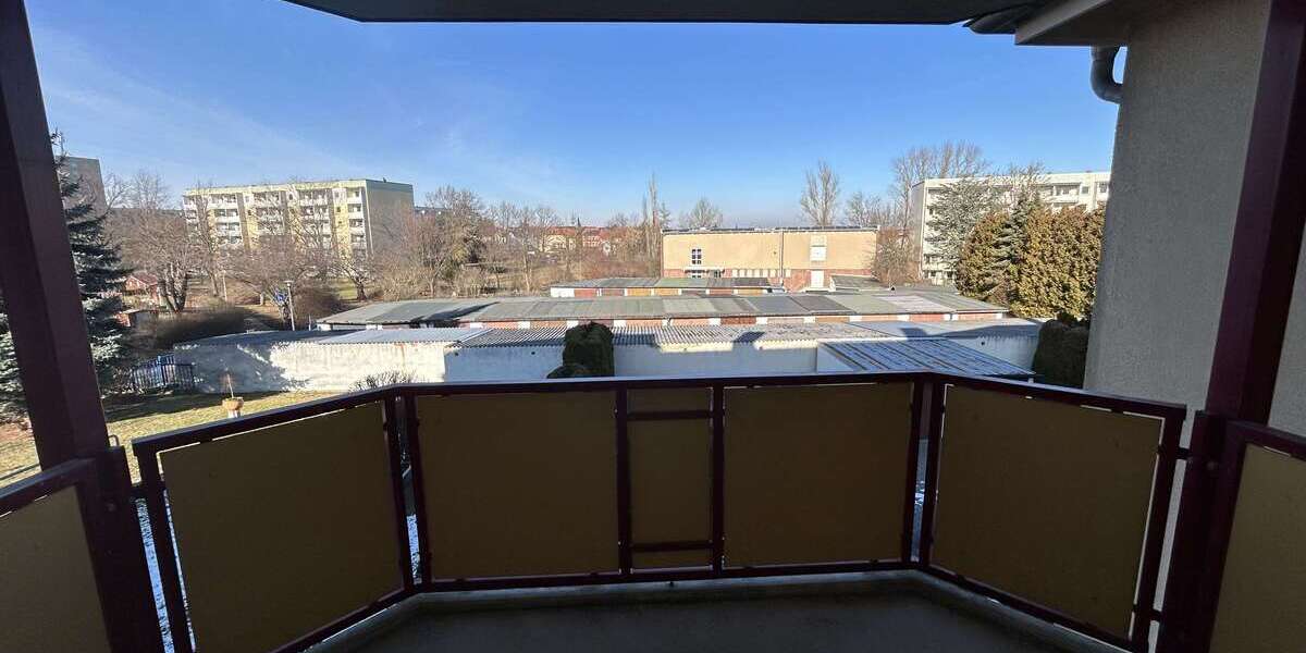 Etagenwohnung Zwickau Niederplanitz - 1 Zimmer, 33 m&sup2;, 248&euro; | Angebot:25497570