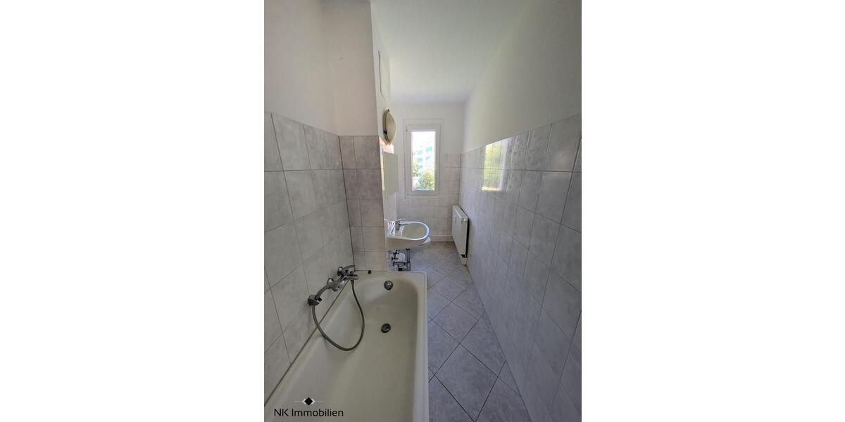 Etagenwohnung Limbach-Oberfrohna Oberfrohna - 4 Zimmer, 79 m&sup2;, 504&euro; | Angebot:25945661