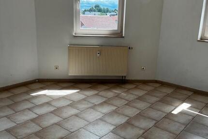 Wohnung Greiz - 2 Zimmer, 103 m&sup2;, 500&euro; | Angebot:24764868