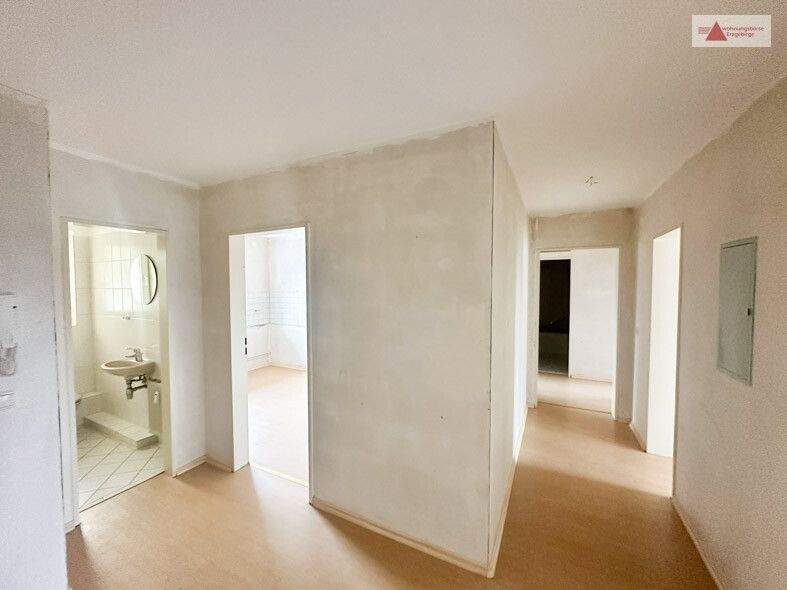 Etagenwohnung Glauchau / Niederlungwitz Niederlungwitz - 3 Zimmer, 88 m&sup2;, 748&euro; | Angebot:25688304