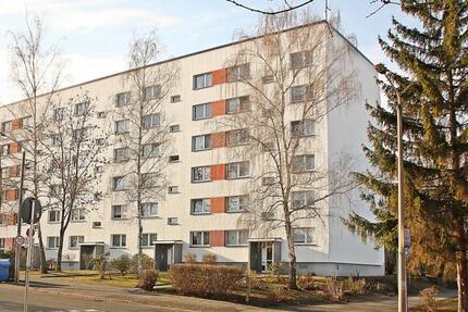 Wohnung Zwickau Neuplanitz - 3 Zimmer, 57 m&sup2;, 365&euro; | Angebot:26003205