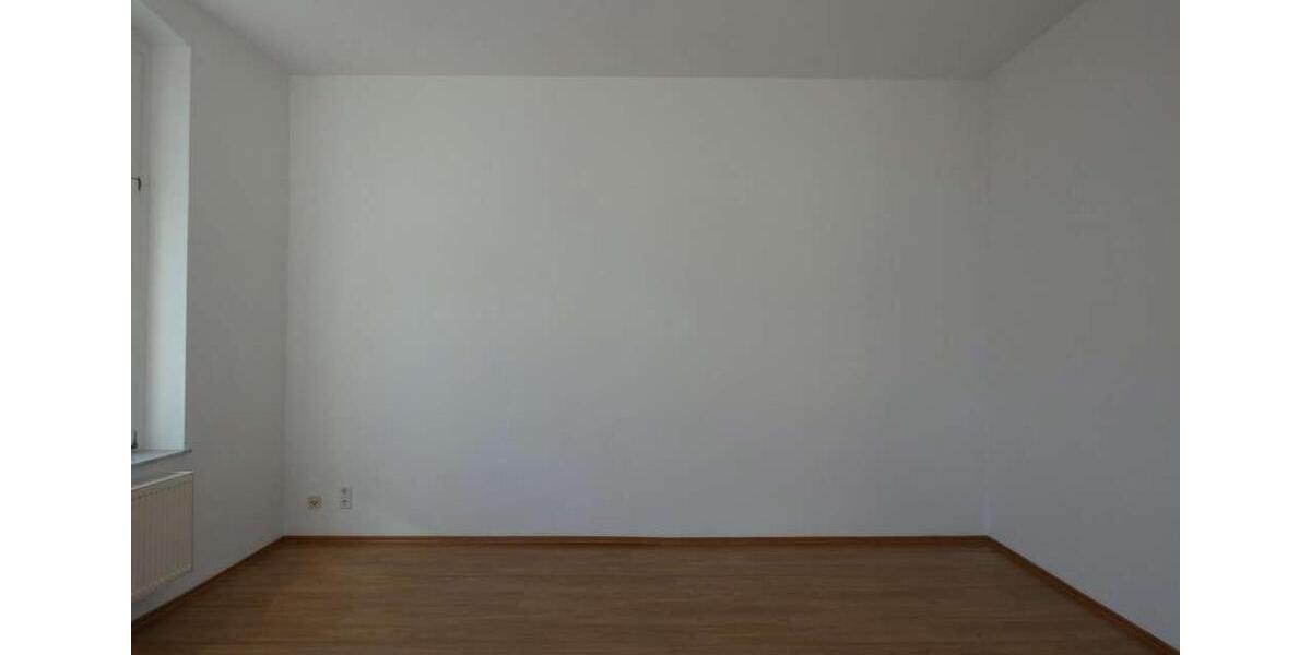 Etagenwohnung Zwickau Zwickau-Nord - 1 Zimmer, 39 m&sup2;, 250&euro; | Angebot:24589895