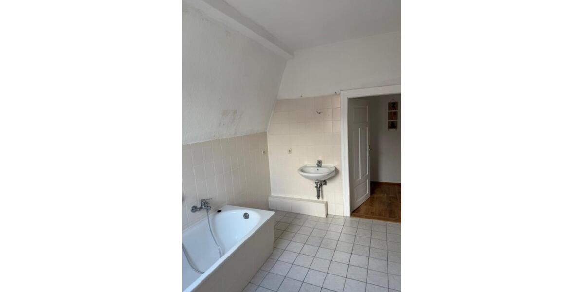 Dachgeschoßwohnung Wilkau-Haßlau Haßlau - 2 Zimmer, 57 m&sup2;, 400&euro; | Angebot:25267390