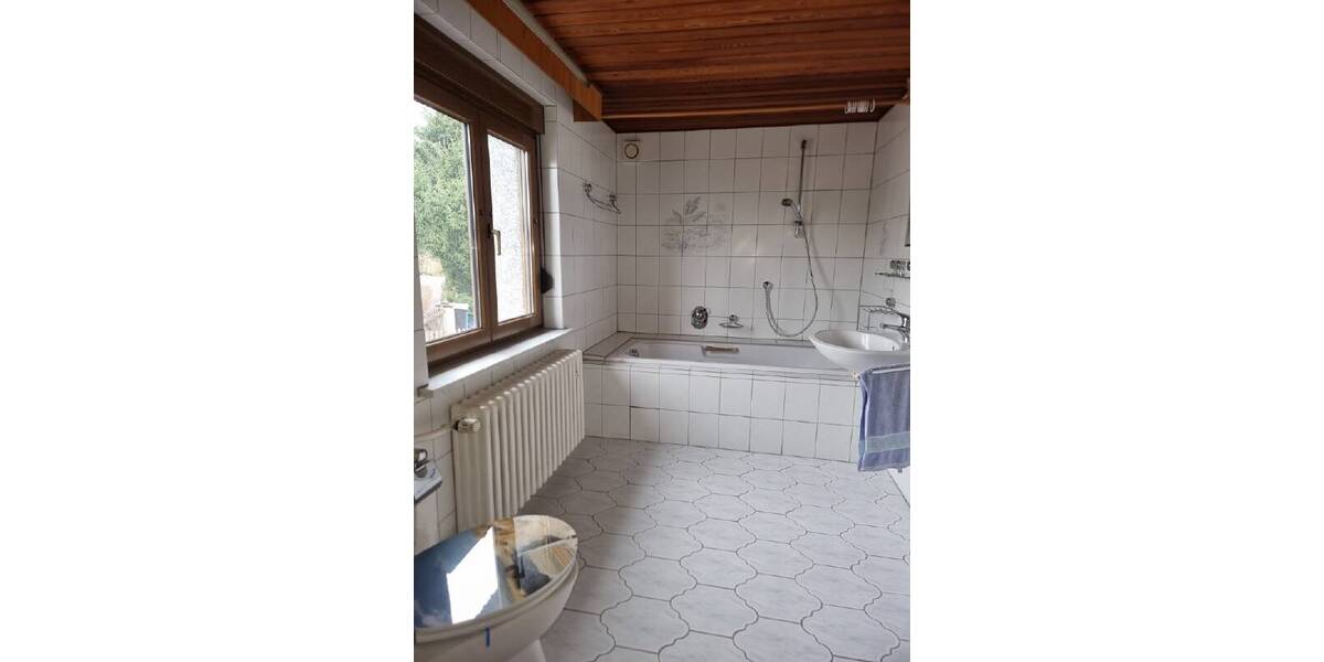 Doppelhaushälfte Neukirchen - 4 Zimmer, 90 m&sup2;, 170.000&euro; | Angebot:26673408