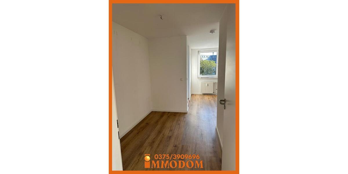 Dachgeschoßwohnung Zwickau - 2 Zimmer, 72 m&sup2;, 500&euro; | Angebot:24861296