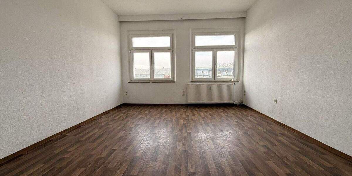 Etagenwohnung Zwickau Innenstadt - 5 Zimmer, 115 m&sup2;, 550&euro; | Angebot:25734804