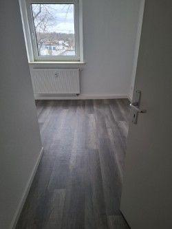 Etagenwohnung Glauchau - 3 Zimmer, 59 m&sup2;, 340&euro; | Angebot:25758679