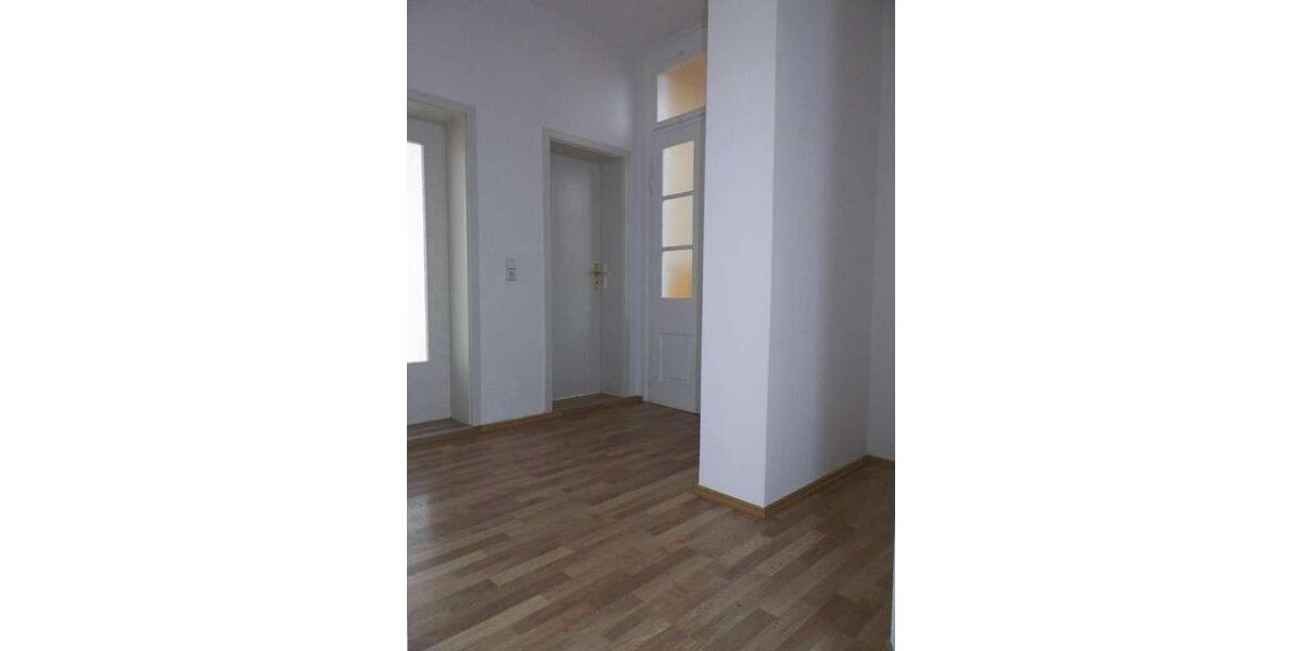 Etagenwohnung Zwickau - 3 Zimmer, 65 m&sup2;, 439&euro; | Angebot:24589901