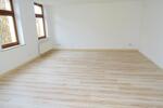 Etagenwohnung Zwickau - 3 Zimmer, 74 m&sup2;, 370&euro; | Angebot:23086738