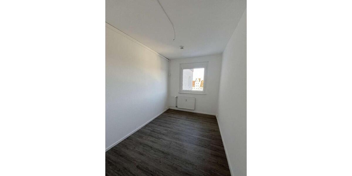 Etagenwohnung Zwickau - 3 Zimmer, 70 m&sup2;, 422&euro; | Angebot:24614164