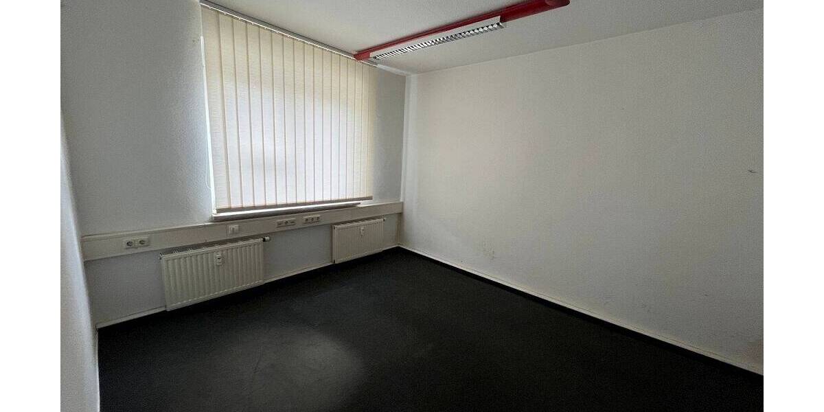 Gewerbeobjekt Zwickau Weißenborn - 1 Zimmer, 300 m&sup2;, 535.000&euro; | Angebot:25682248